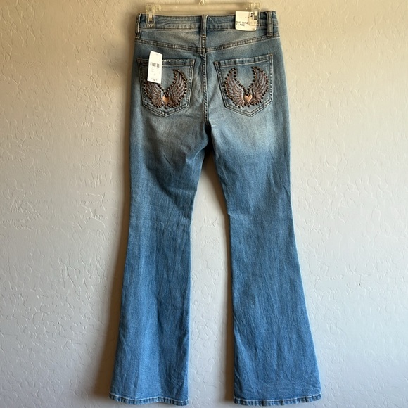 Forever 21 Mid-Rise Slim Fit Studded Angel Wing Flare Leg Jeans Size 27 - Picture 6 of 16
